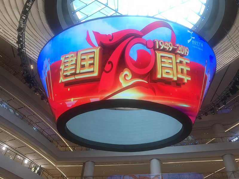 公司花20萬(wàn)裝修的會(huì)議室，竟被客戶吐槽‘像網(wǎng)吧’？高級(jí)感會(huì)議室的屏幕選擇秘訣”